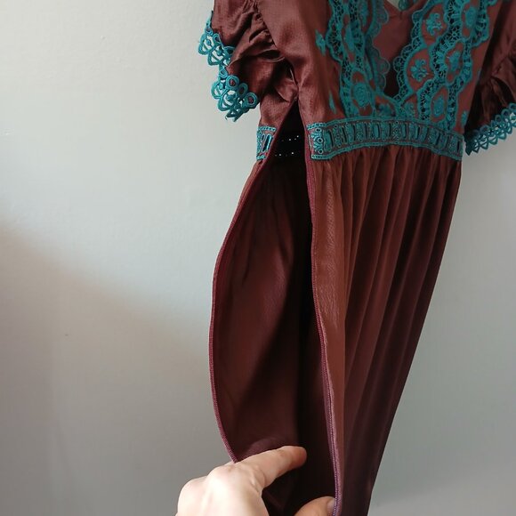 VTG Betsey Johnson Size 8 Women's‎ 100% Silk Dress Brown Blue Crochet Midi Lined - Picture 15 of 16